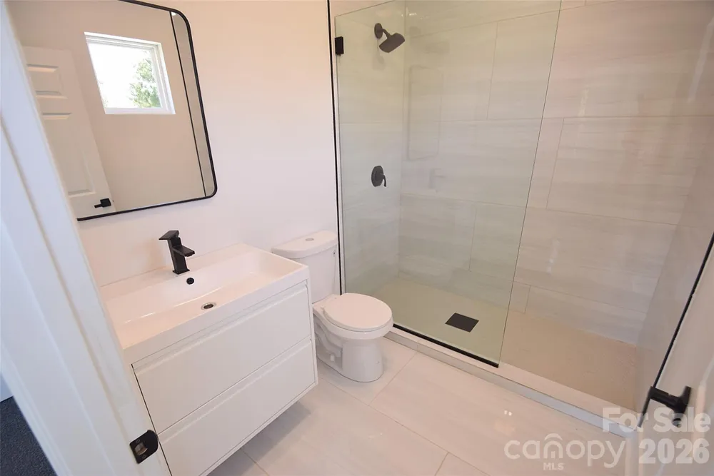 5108 Eaton Circle Charlotte, NC 28208