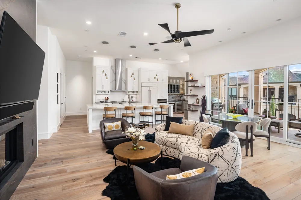 6801 Corporate Drive #A14 Plano, TX 75024