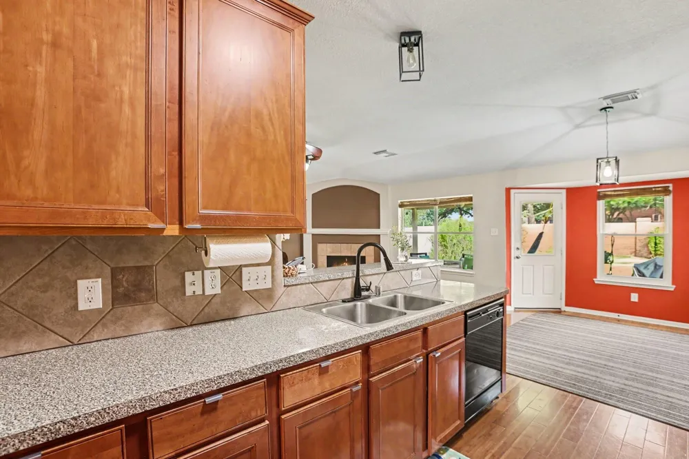 26922 Kingston Glen Lane Katy, TX 77494