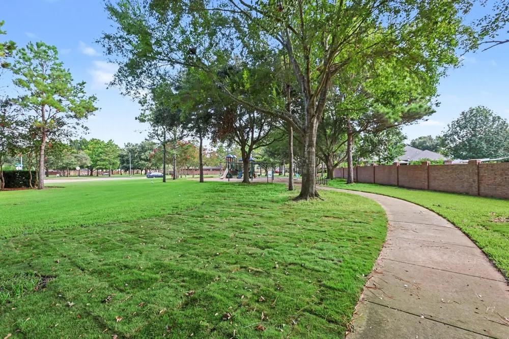 26922 Kingston Glen Lane Katy, TX 77494