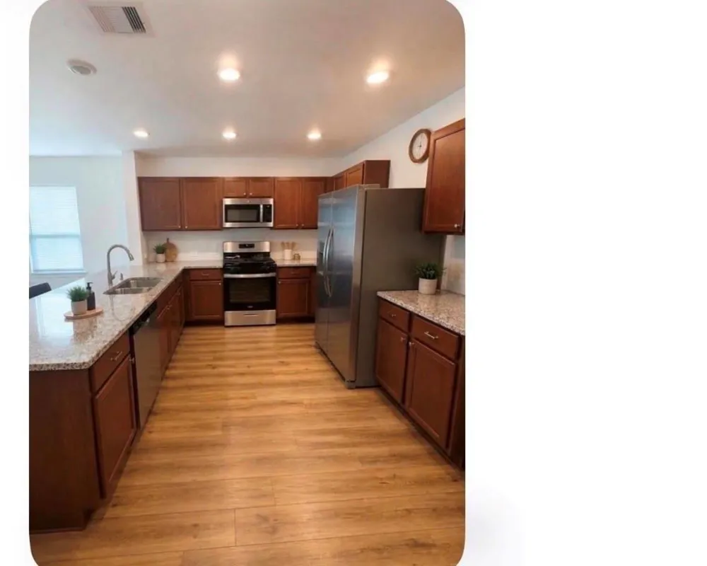 1322 Glendora Drive Rosharon, TX 77583