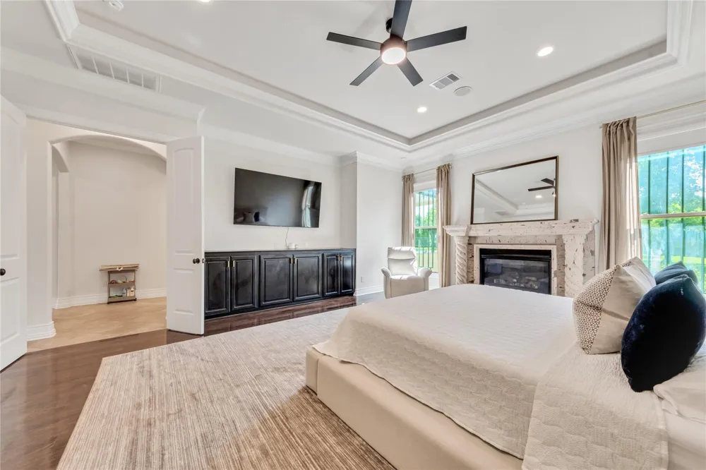 50 Golden Hollow Richmond, TX 77469