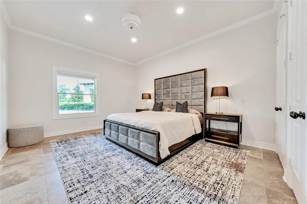50 Golden Hollow Richmond, TX 77469