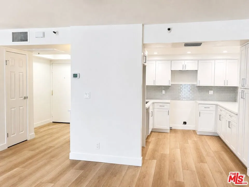 10390 WILSHIRE BOULEVARD #511 Los Angeles, CA 90024