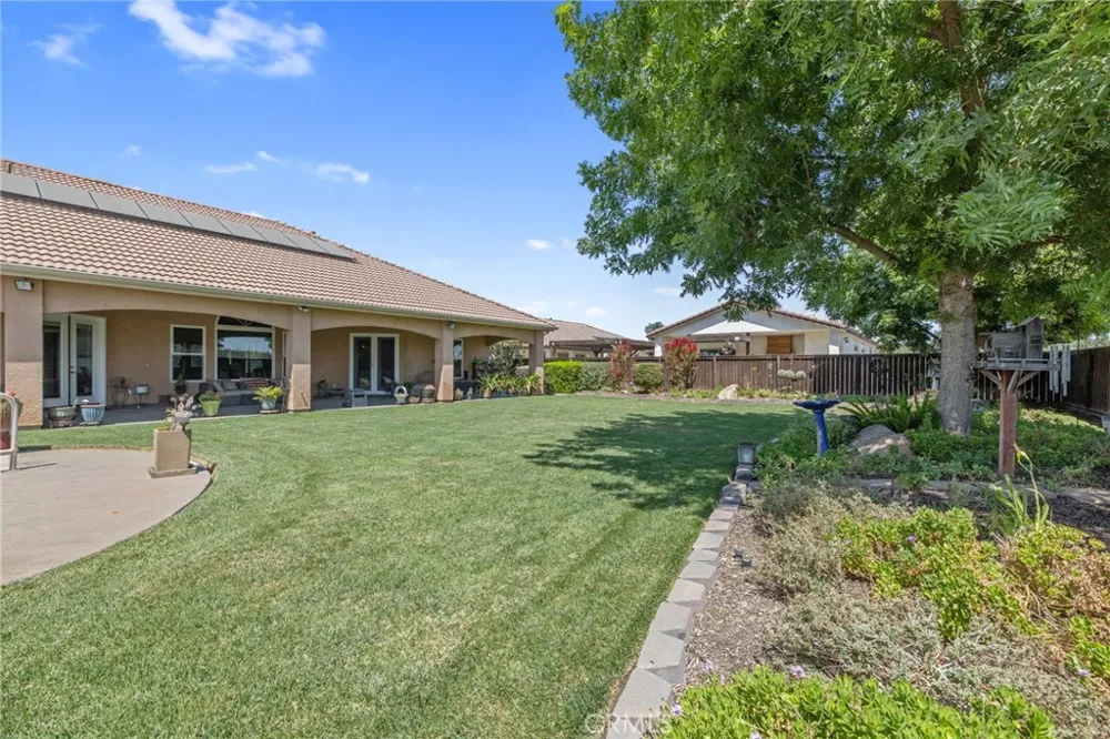 2579 Meadow View Hanford, CA 93230