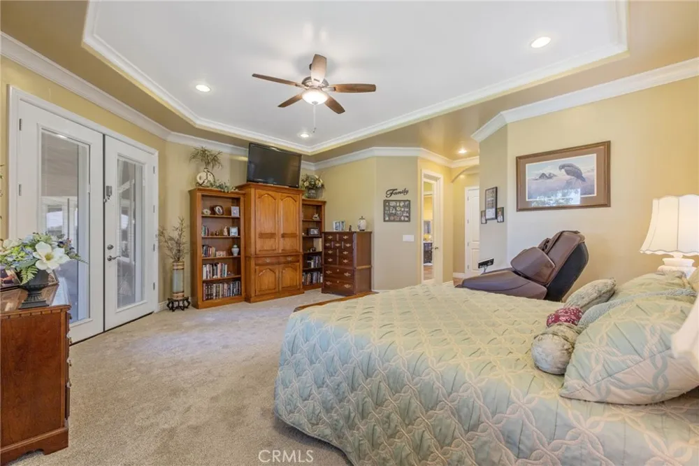 2579 Meadow View Hanford, CA 93230