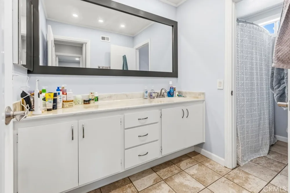 8990 19th St #204 Rancho Cucamonga, CA 91701