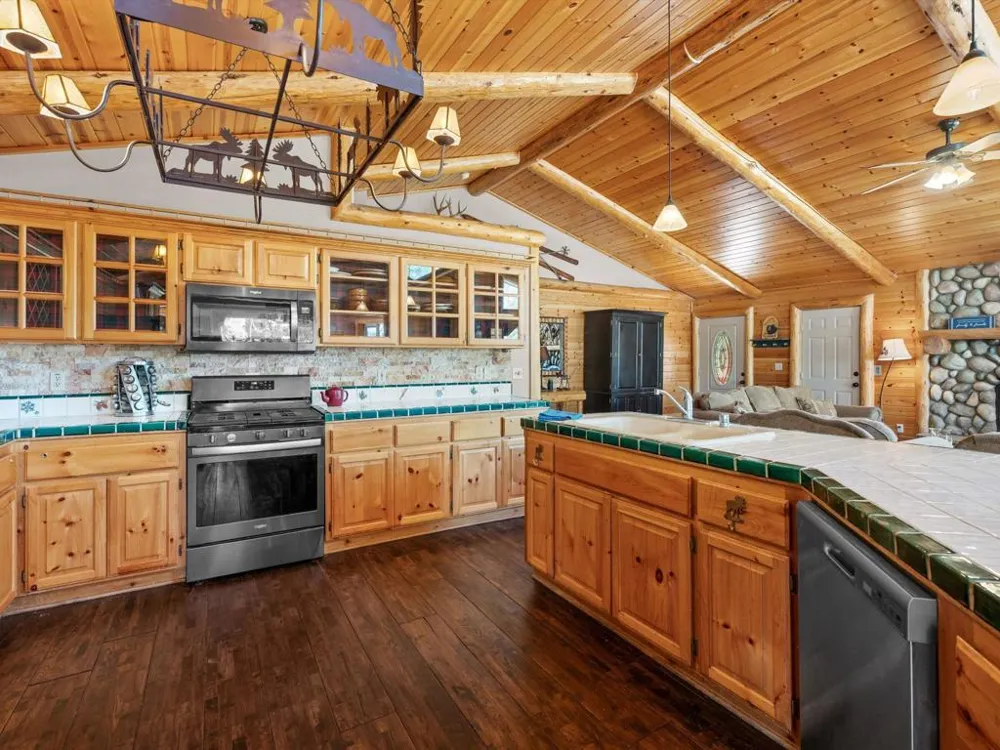 799 Paine Road Big Bear, CA 92315