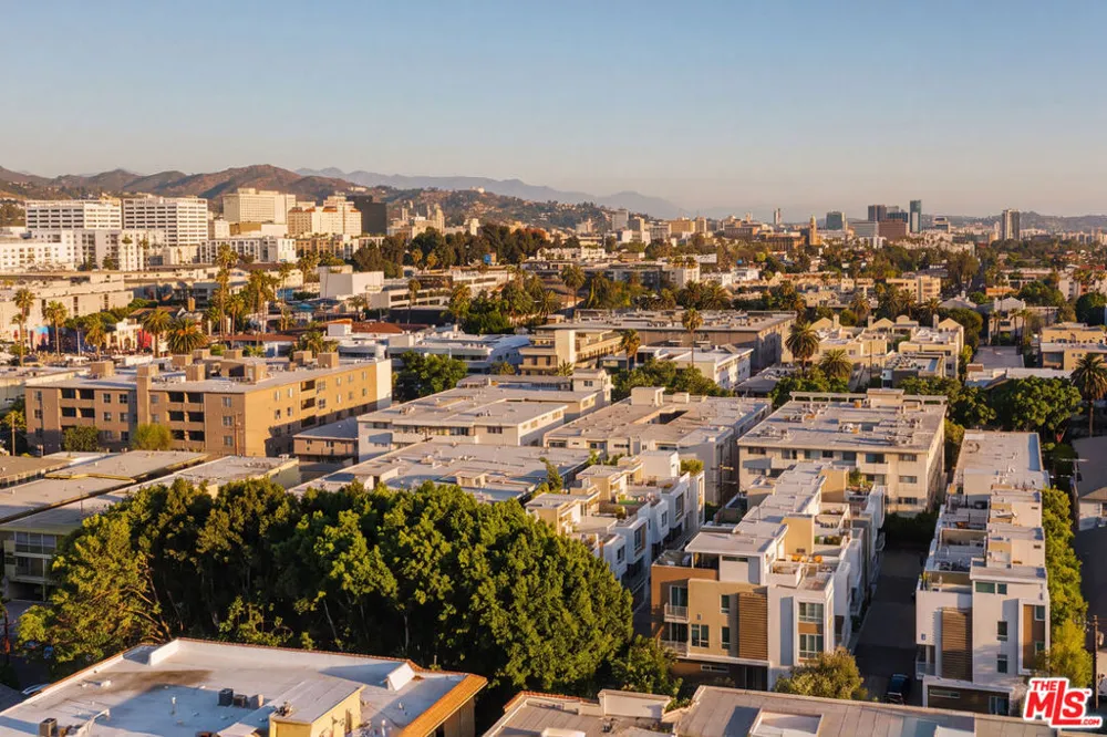 1400 Fuller Avenue #16 Los Angeles, CA 90046