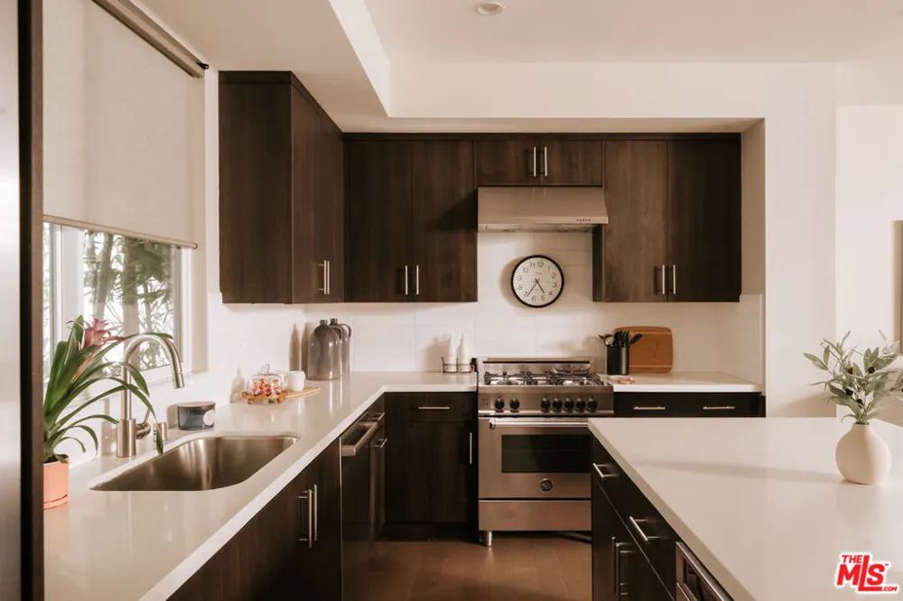1400 Fuller Avenue #16 Los Angeles, CA 90046