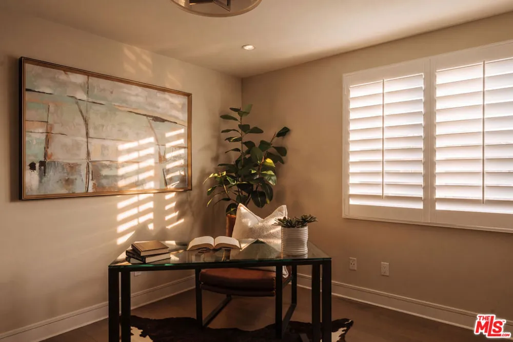 1400 Fuller Avenue #16 Los Angeles, CA 90046
