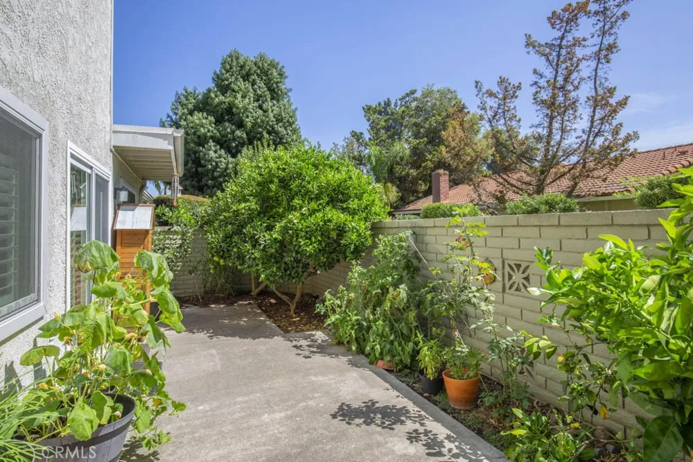 3402 Punta Alta #B Laguna Woods, CA 92637