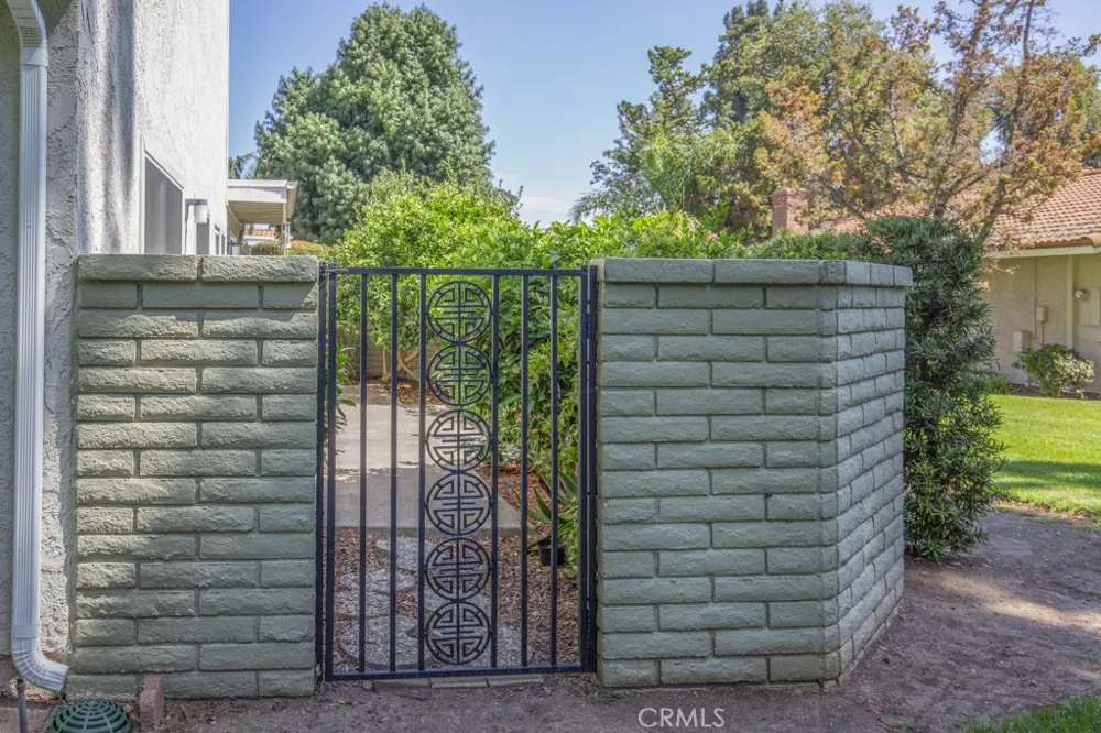 3402 Punta Alta #B Laguna Woods, CA 92637