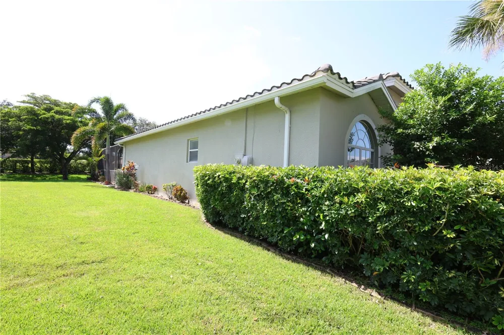 9826 WEATHER STONE PLACE Fort Myers, FL 33913