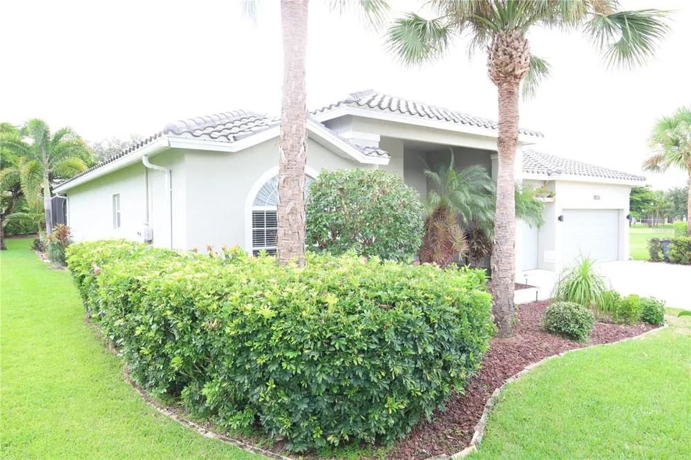 9826 WEATHER STONE PLACE Fort Myers, FL 33913