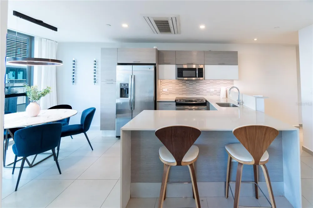 1511 PONCE DE LEON #821 San Juan, PR 00909