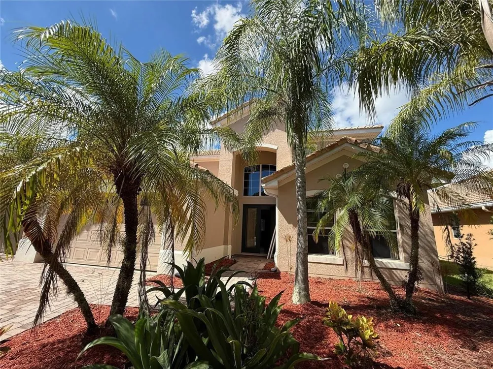 3811 EAGLE ISLES CIRCLE Kissimmee, FL 34758