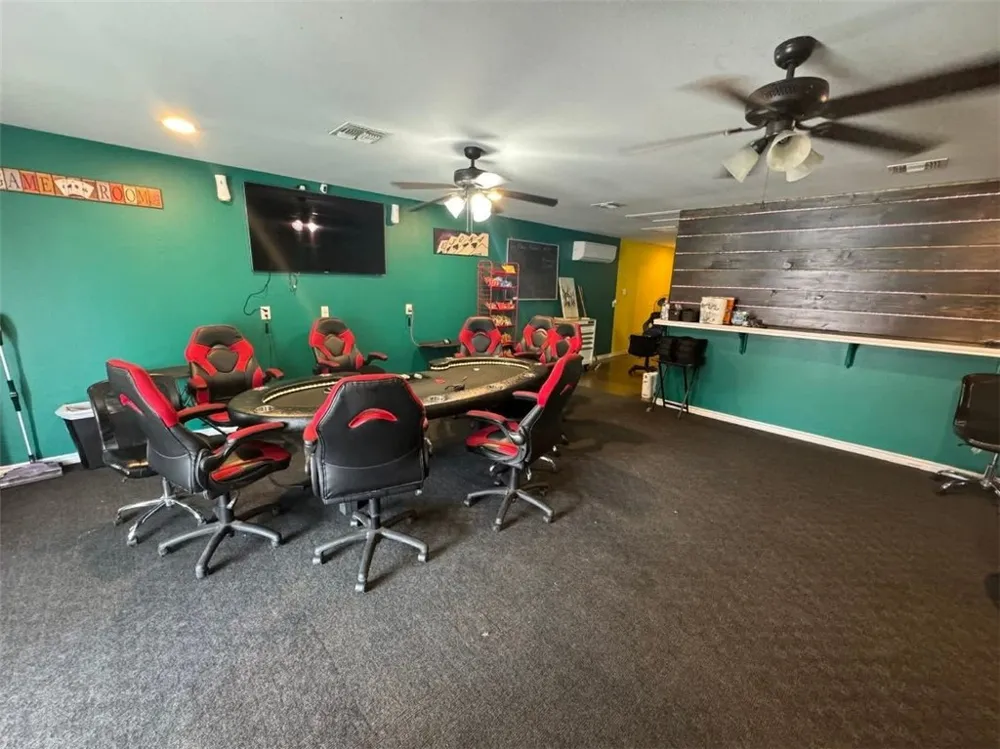 116 E Main Street Bishop, TX 78343