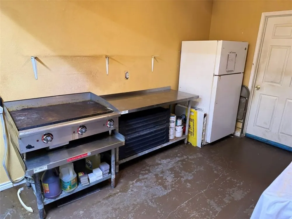 116 E Main Street Bishop, TX 78343