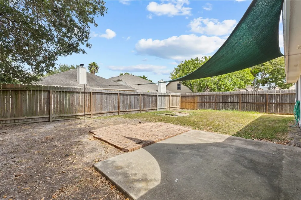 7609 Timber Crest Drive Corpus Christi, TX 78413