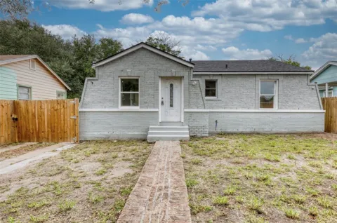 1138 Golla Drive