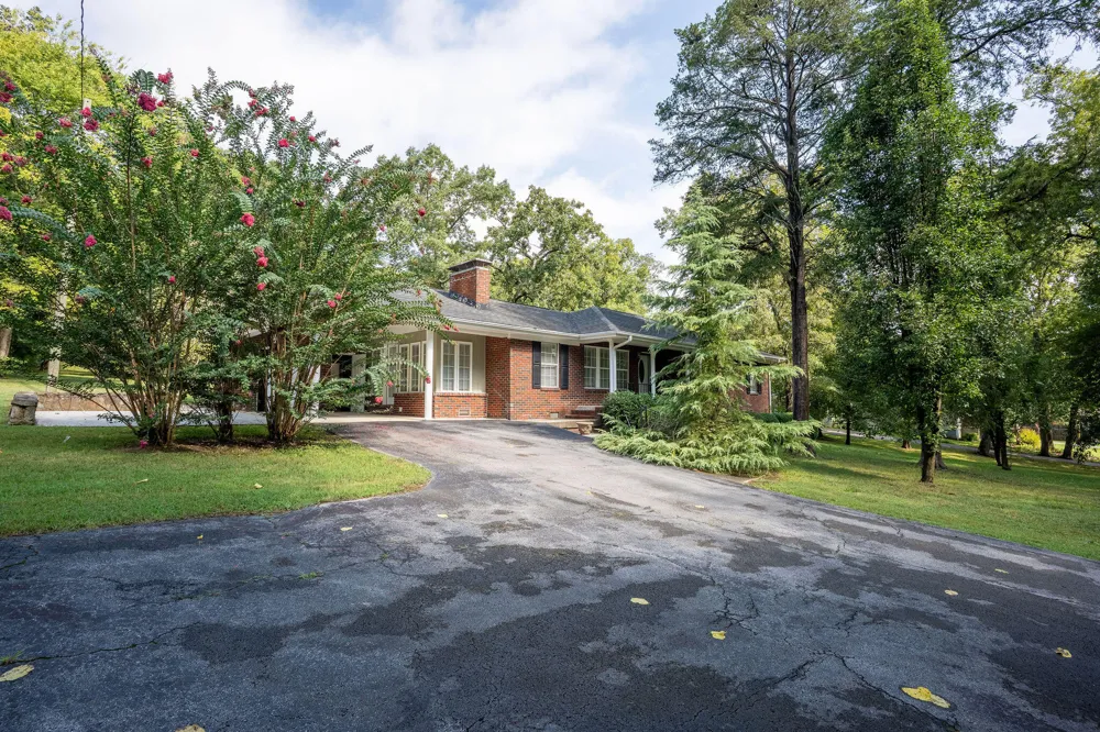 13857 Main Street Trenton, GA 30752