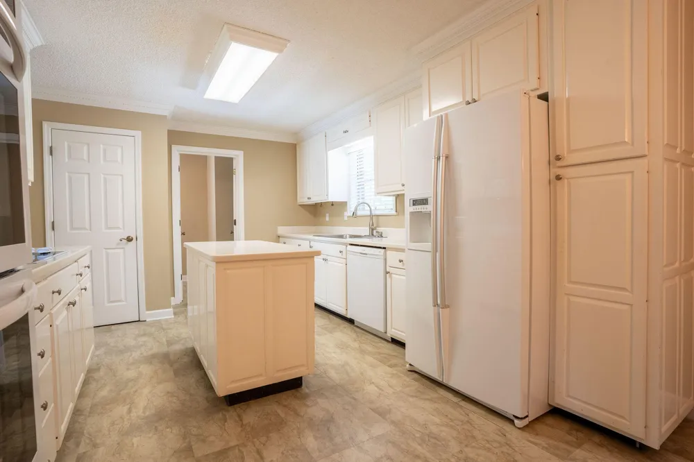 13857 Main Street Trenton, GA 30752