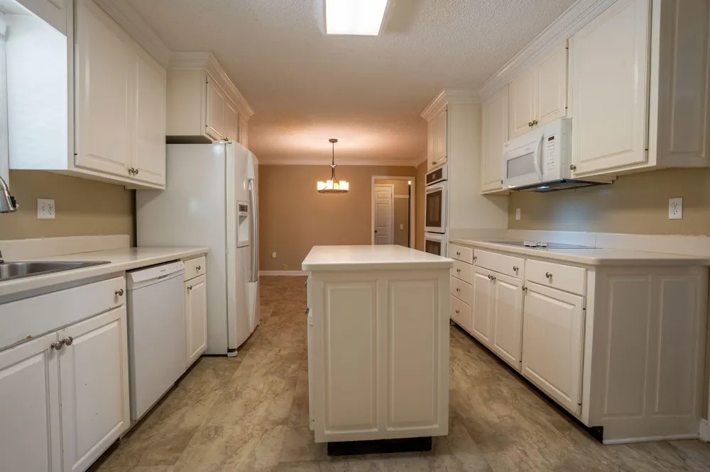 13857 Main Street Trenton, GA 30752