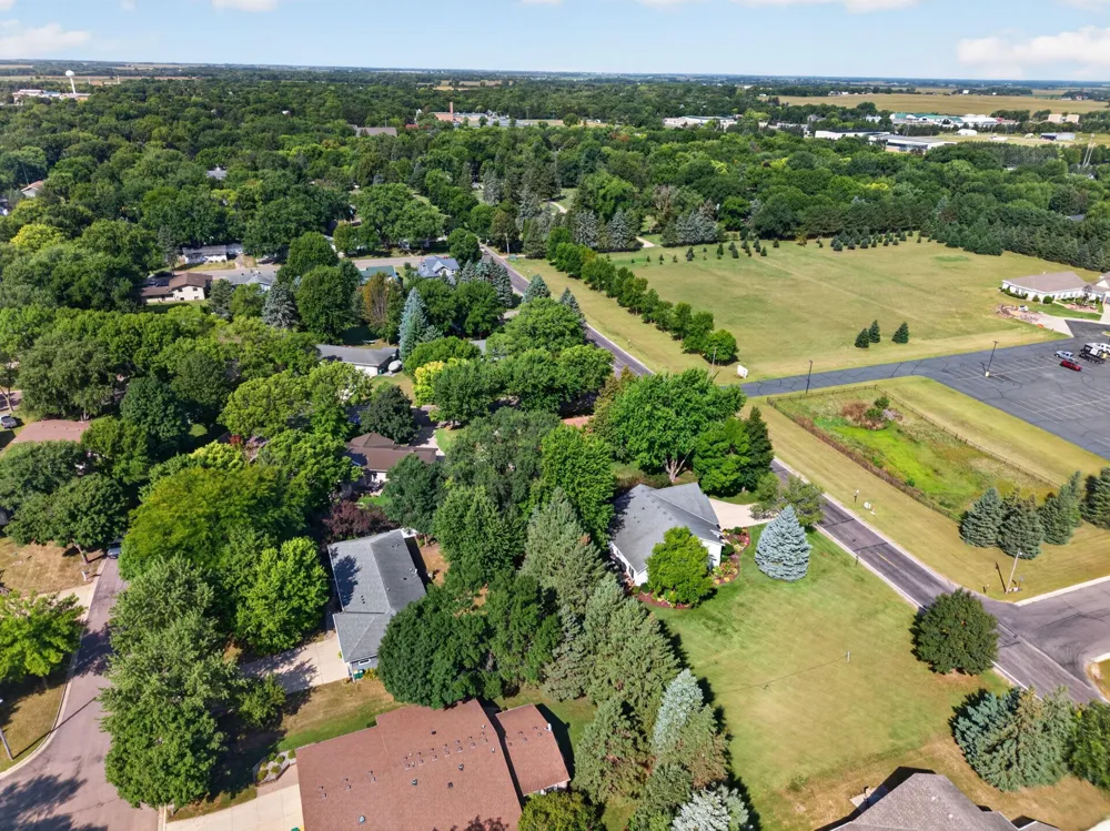 408 Sunrise Drive Litchfield, MN 55355
