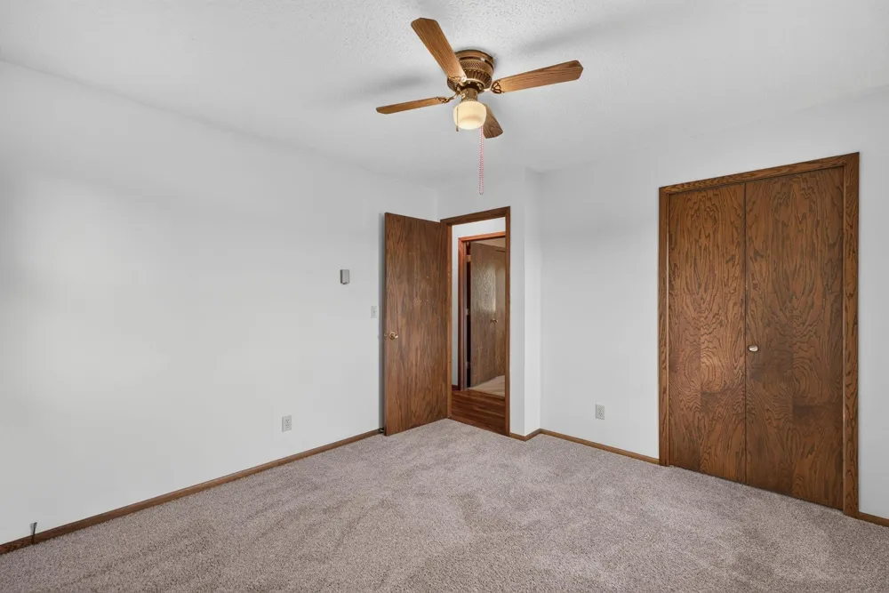 408 Sunrise Drive Litchfield, MN 55355