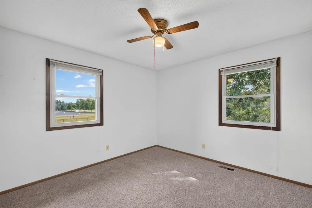 408 Sunrise Drive Litchfield, MN 55355