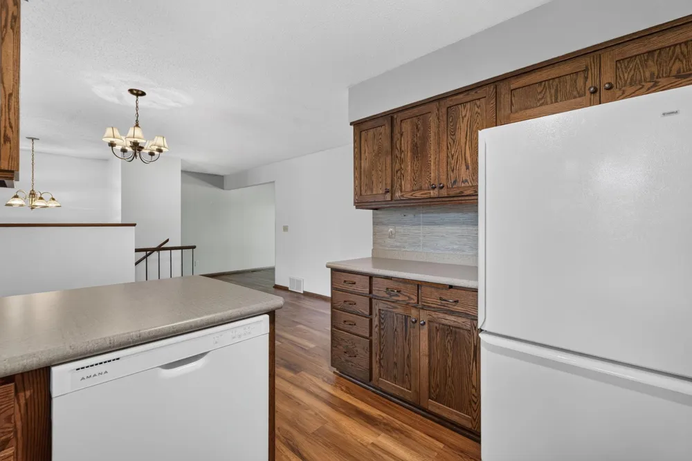408 Sunrise Drive Litchfield, MN 55355