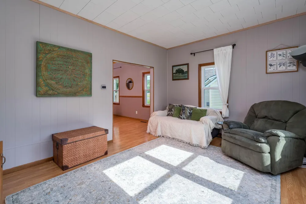 1041 Quincy Street North Mankato, MN 56003