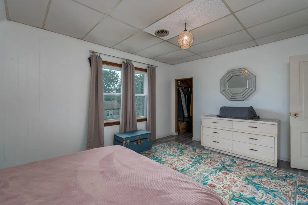 1041 Quincy Street North Mankato, MN 56003