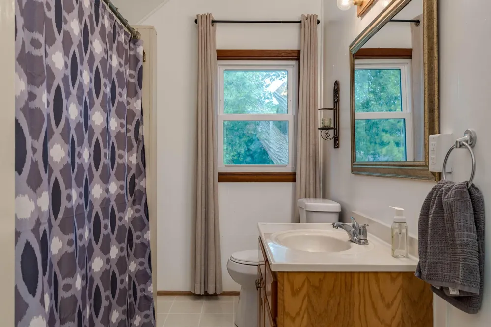 1041 Quincy Street North Mankato, MN 56003