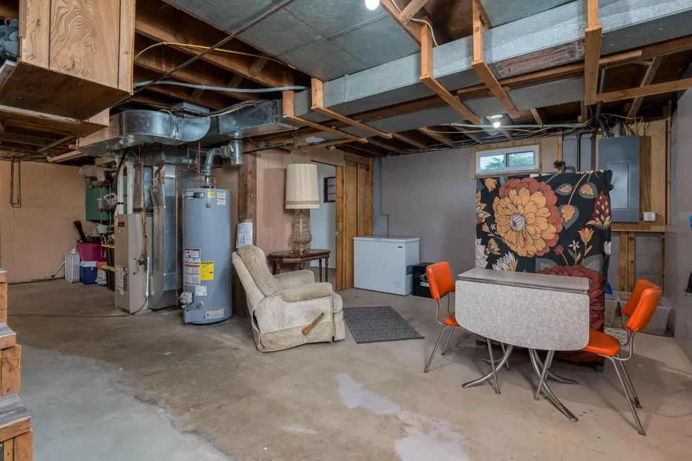 1041 Quincy Street North Mankato, MN 56003