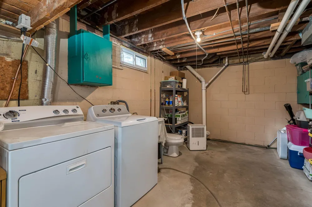 1041 Quincy Street North Mankato, MN 56003