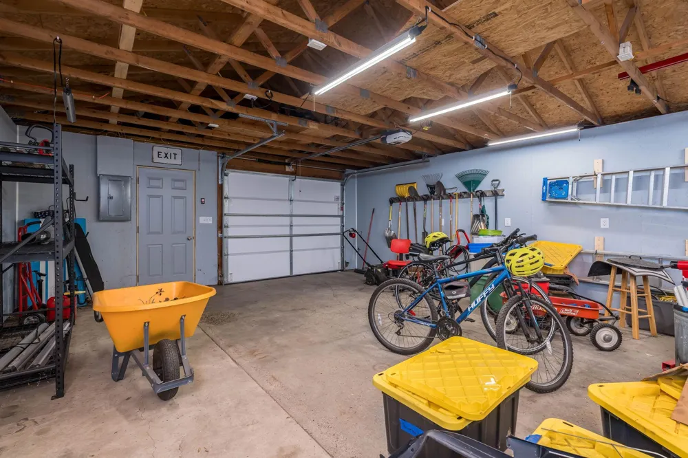 1041 Quincy Street North Mankato, MN 56003