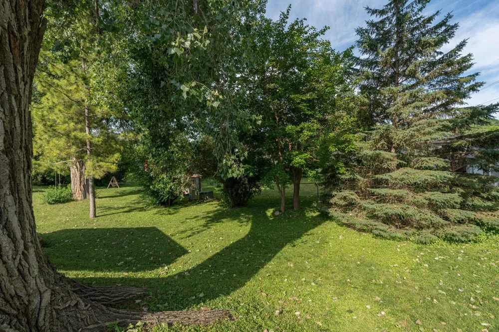 1041 Quincy Street North Mankato, MN 56003