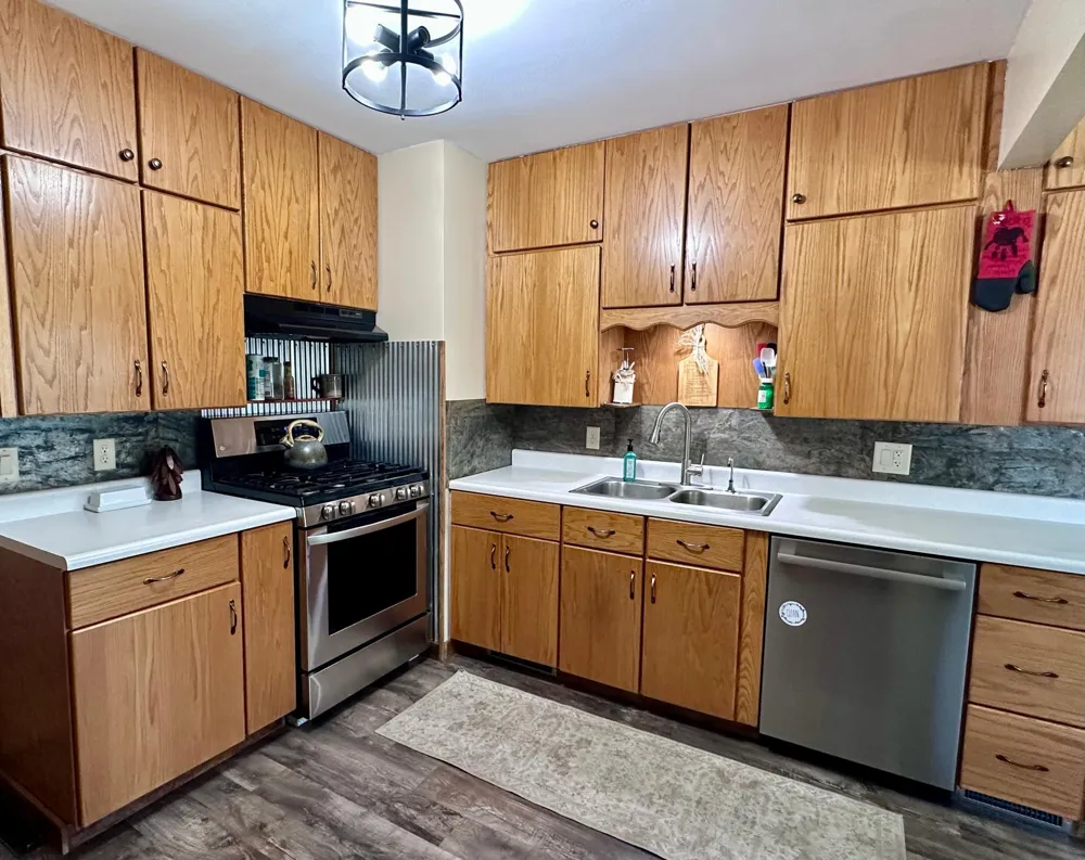 2934 Oak Avenue Slayton, MN 56172
