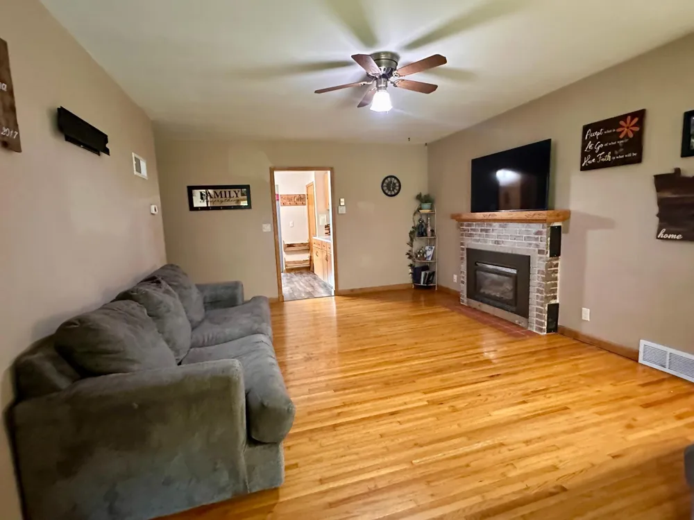 2934 Oak Avenue Slayton, MN 56172