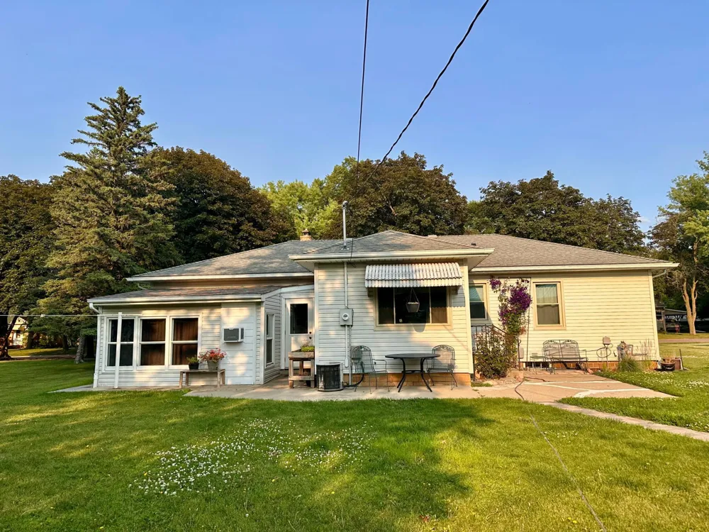 2934 Oak Avenue Slayton, MN 56172
