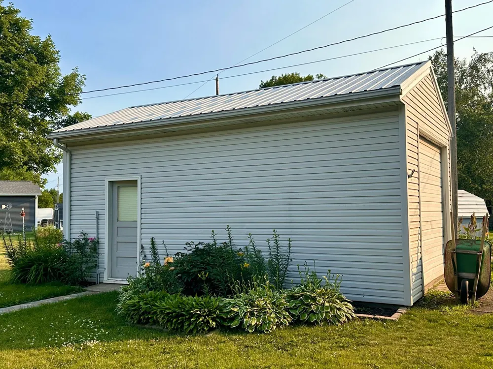 2934 Oak Avenue Slayton, MN 56172