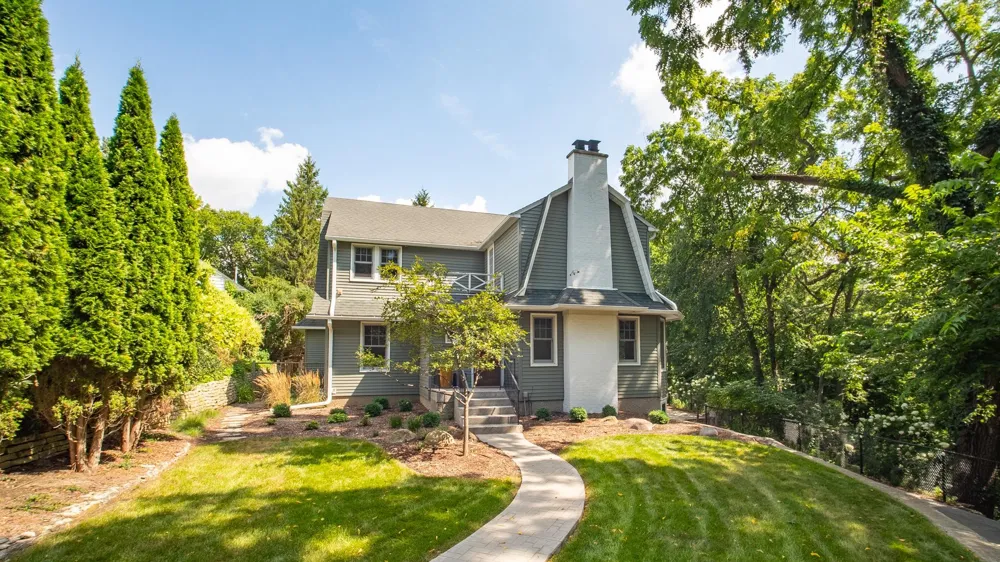 814 10th Avenue SW Rochester, MN 55902