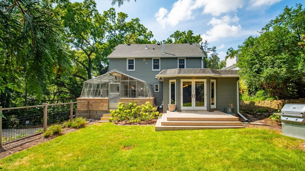 814 10th Avenue SW Rochester, MN 55902