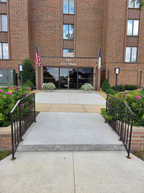 317 SW 6th Avenue SW #209