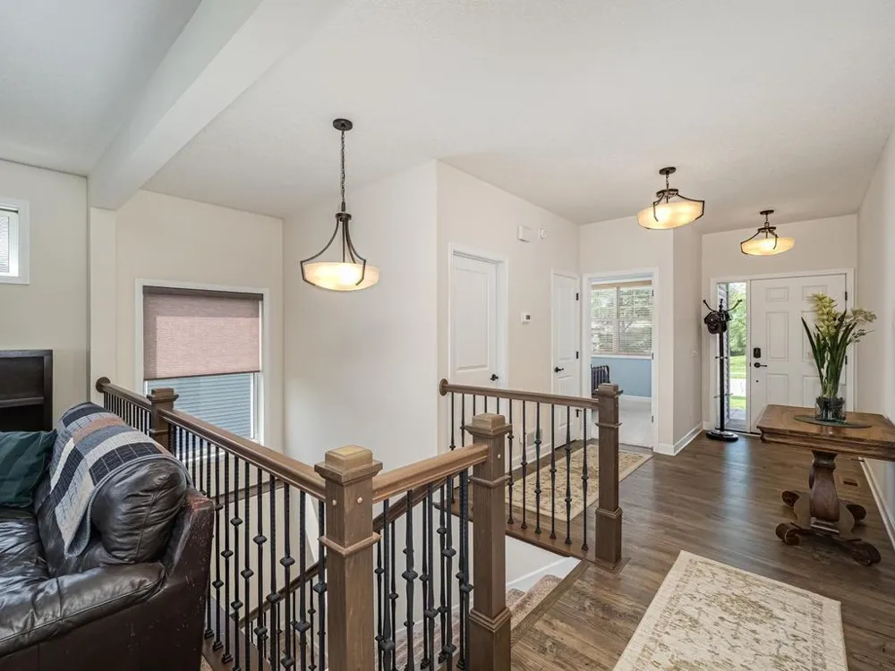 11516 Brookview Drive Maple Grove, MN 55311