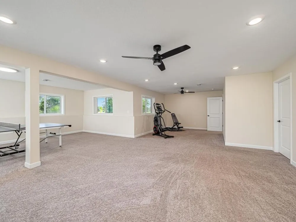 11516 Brookview Drive Maple Grove, MN 55311