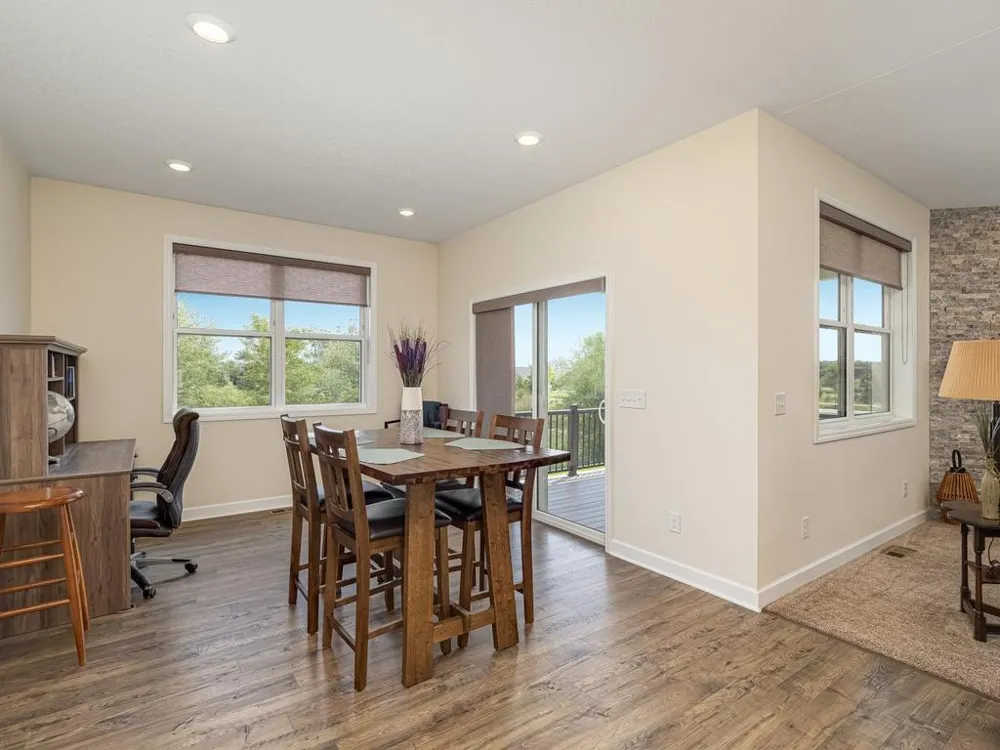 11516 Brookview Drive Maple Grove, MN 55311