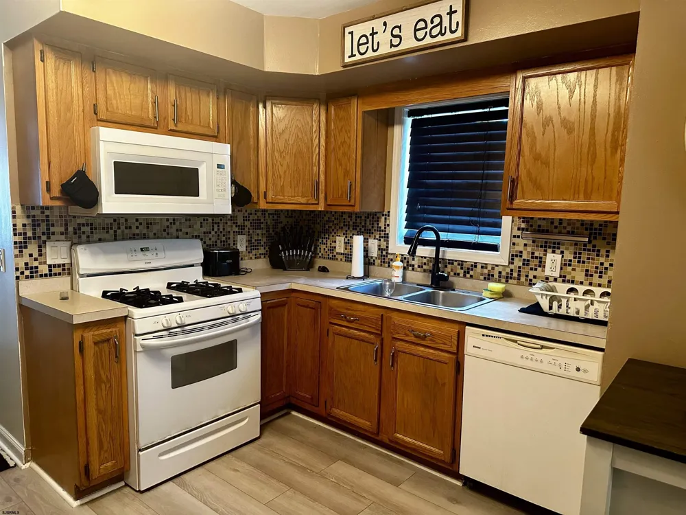 1716 Logan Atlantic City, NJ 08401